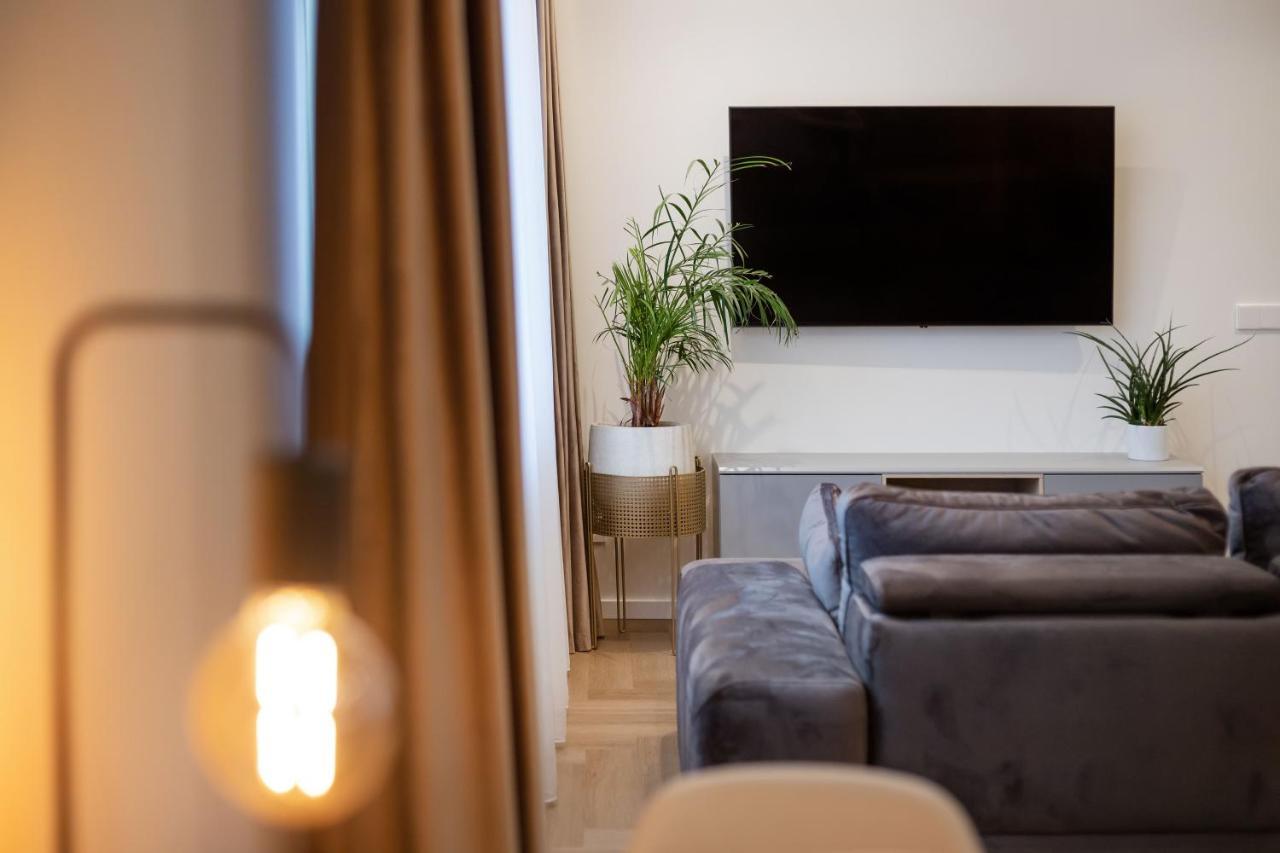 3 Bedroom Apart/24H Self Check In/Free Parking/Up To 6 People/ Vilnius Buitenkant foto